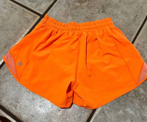 Lululemon Hotty Hot Shorts 4”