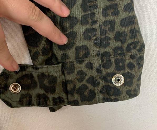 Good American  womens 1 small utility jacket sage leopard green new schaket butto