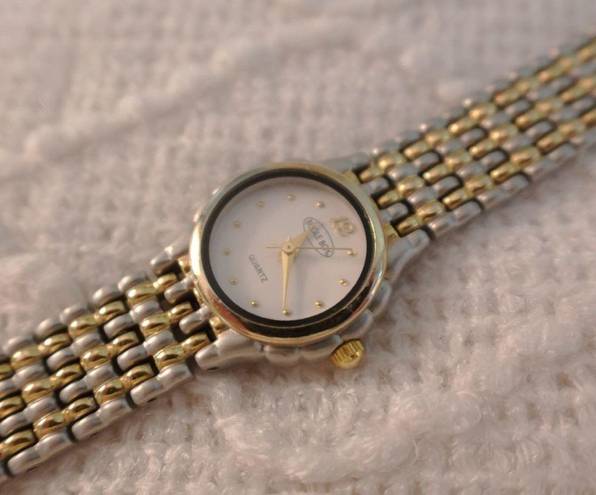 Vintage Twotone Quartz Link Watch