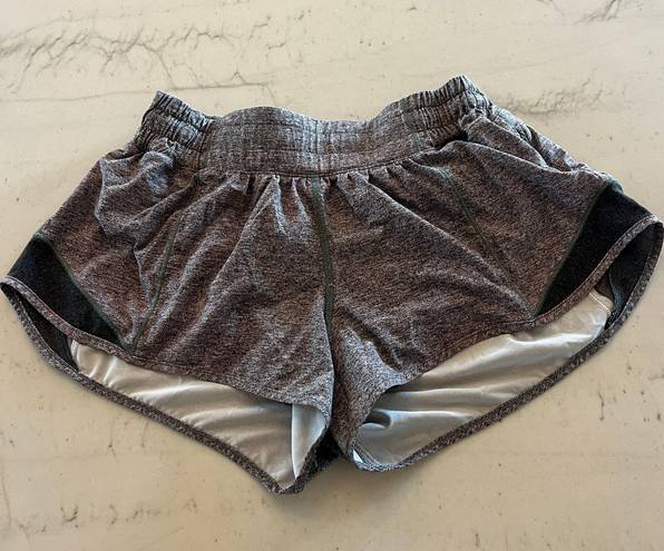 Lululemon Hotty Hot Short 2.5”