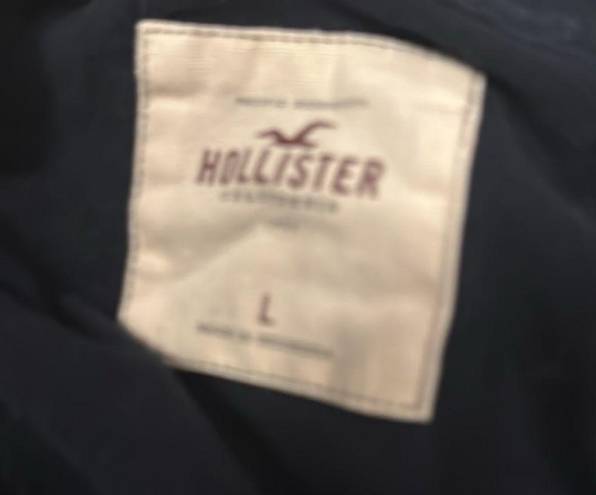 Hollister  size large shirt