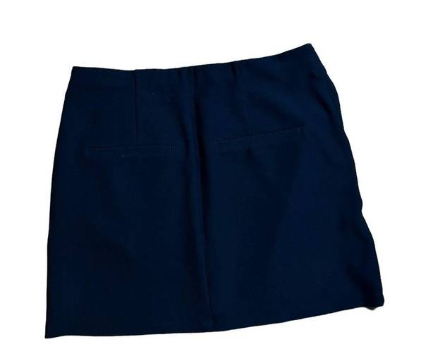 Abercrombie & Fitch  Menswear Mini Skirt Black Size Medium Pockets Pleats