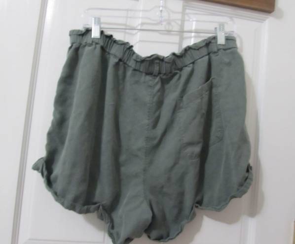 Aerie size Xl paperback shorts