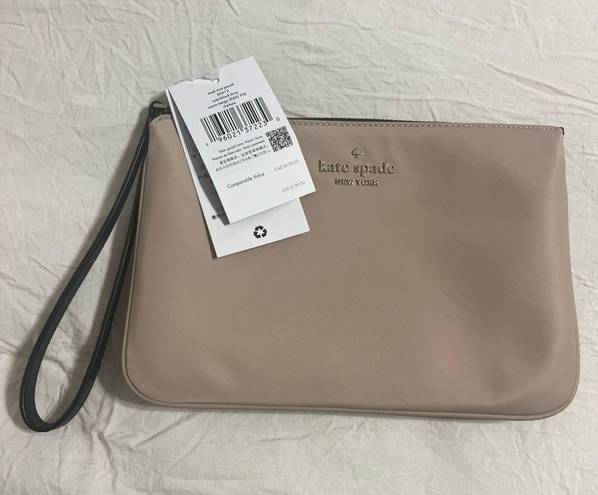 Kate Spade  CHELSEA MEDIUM WRISTLET POUCH