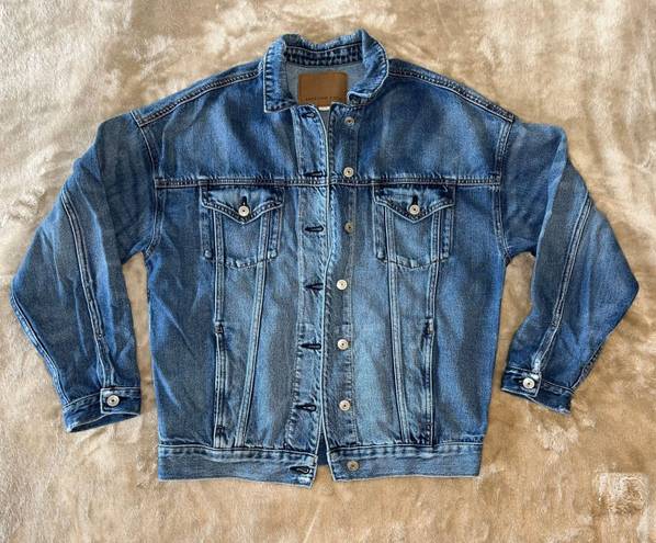 American Eagle Outfitters Oversized Denim Jacket