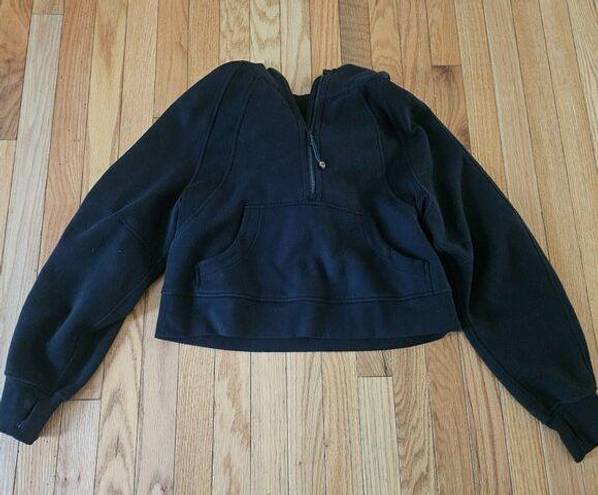 Lululemon Scuba half zip cropped size 0, black, barely worn, perfect condition