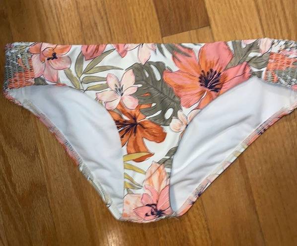 Triangl Women's Cheeky Coral Pink Bikini Beach Swim Bottoms Size Small