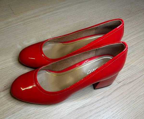 Vionic Red Heels