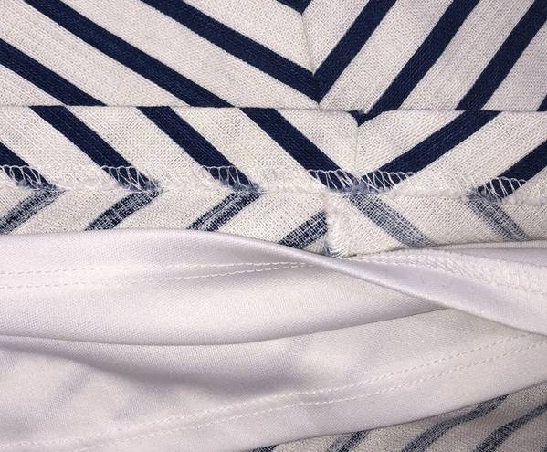 Tiana B . Size 6 blue & white sleeveless striped shift dress