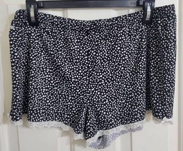 Marilyn Monroe  Size L 2 Piece Polka Dot Intimates Pajama Set