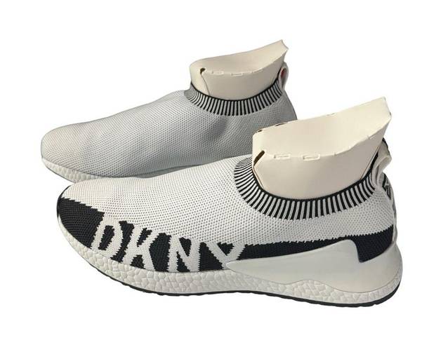 DKNY  Womens Rini White Black Slip On Shoes Sneakers NEW Size : 6