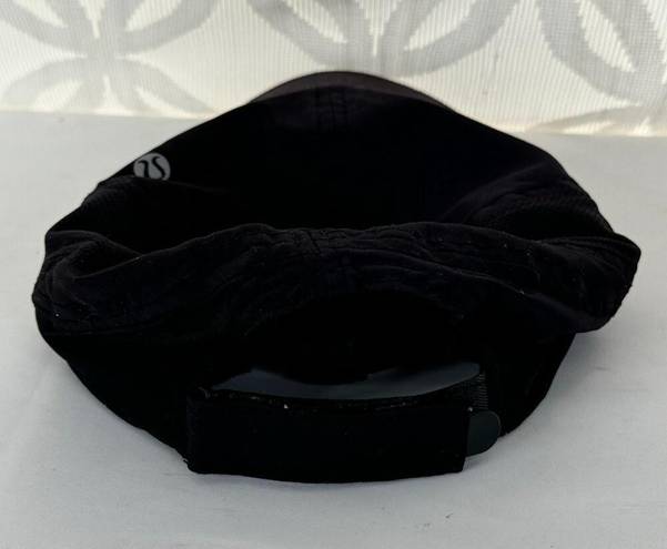 Lululemon  Black Womens Lightweight Hat