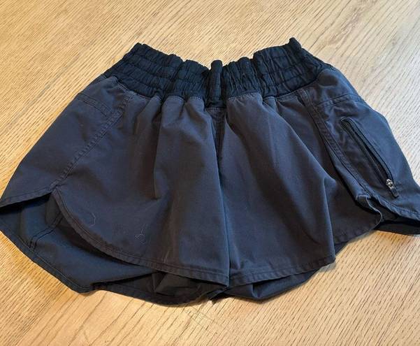 Lululemon  black shorts size 10