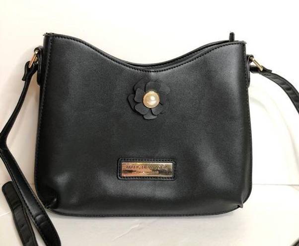 Andrew Marc Marc New York  black purse