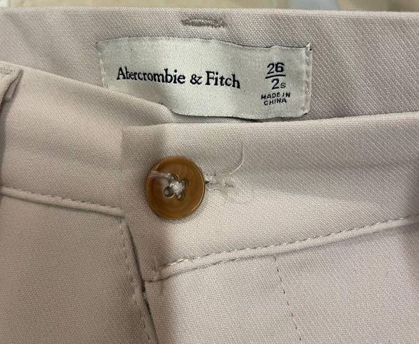 Abercrombie & Fitch Abercrombie cream trousers