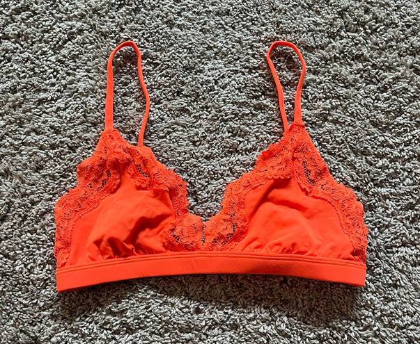 SKIMS Fits Everybody Lace Triangle Bralette