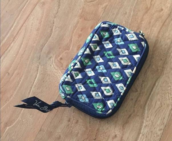 Vera Bradley  Zippy Pouch