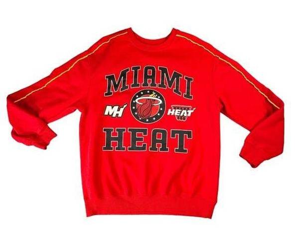 Nba  Women's Medium Red Miami Heat Crewneck Pullover Long Sleeve Sweatshirt