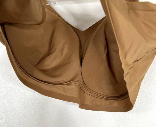 Krass&co NWT True &  Sz Large Tan Adjustable Strap Stretchy Bra