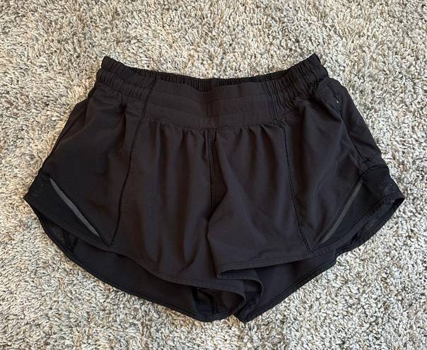 Lululemon Black Hotty Hot 2.5” Shorts