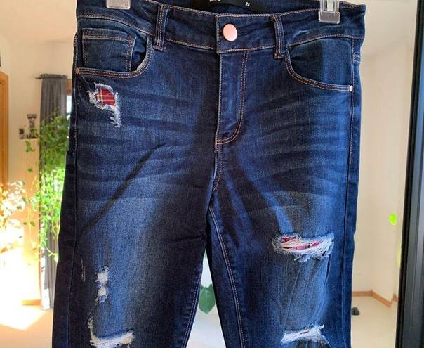 Harper  Distressed Jeans