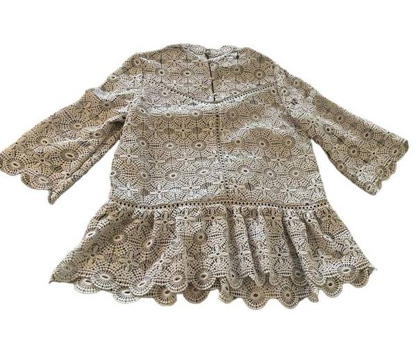 Wish Chic  women's size crochet grey blouse, scalloped edges