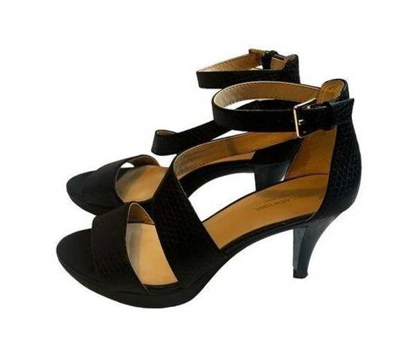 Andrew Marc  BRAND  NEW YORK NEW BLACK STRAP WOMEN PUMP SHOE SIZE 7 BLACK