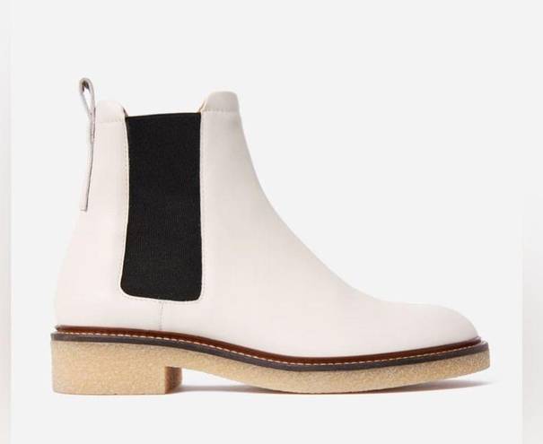 Everlane NWOT  The Chelsea Boot