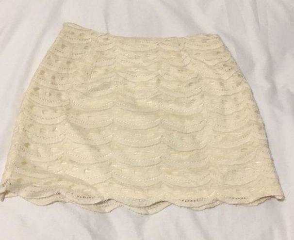 Lace Mini Skirt in Cream Size XS