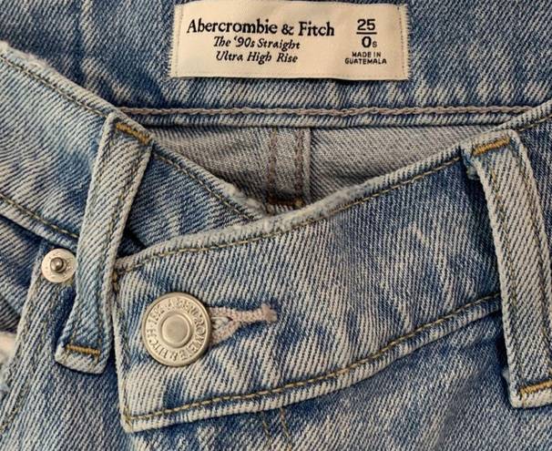 Abercrombie & Fitch 90s Straight Ultra High Rise Crossover Jeans