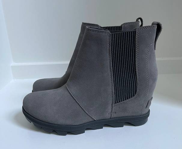 Sorel New  Gray Suede Wedge Booties 9