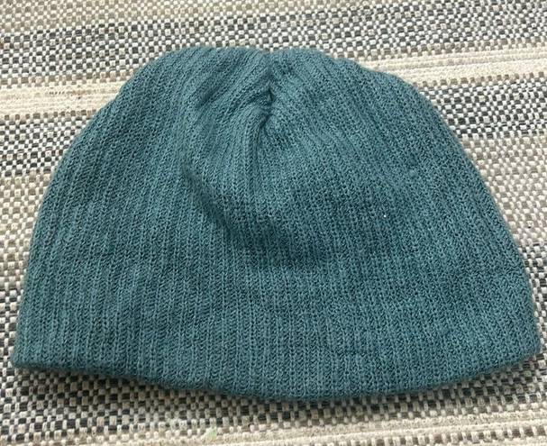 Hang Ten 3/$15  beanie excellent used condition