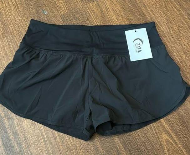 Zyia  active shorts