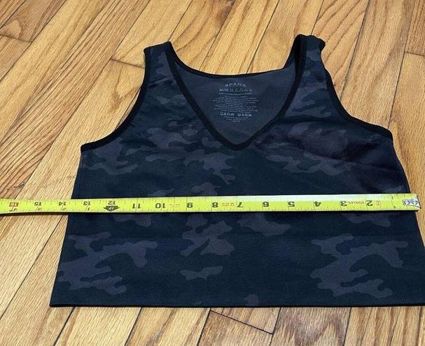 Spanx  Look At Me Now Seamless Crop Tank Sports Bra Black Camo Size Medium