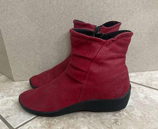 Bordeaux Arcopedico L19 Touched   Boots Red/wine depending on lighting ? size 38