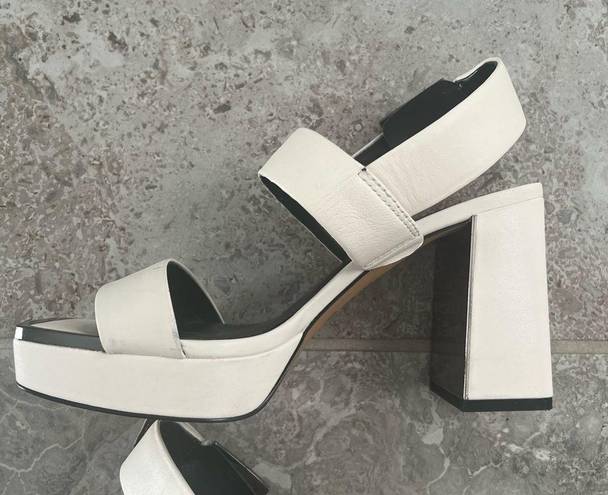 DKNY  Bibiana Platform Sandals in Cream Size 9, Comes in Original Box Retail $139