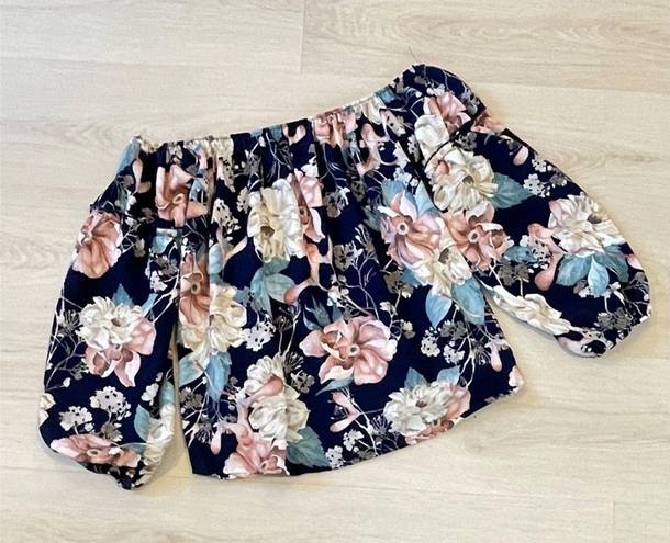 Peach Love California  Off Shoulder Floral Top Navy Cream Pink Medium LIKE NEW