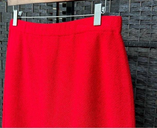 St. John  Collection classic deep red Santana knit skirt size 10 medium knee