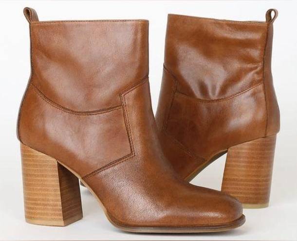 sbicca  Toccoa Women’s Tan Brown‎ Leather Zip-Up Stacked Block Heel Boots Size 9