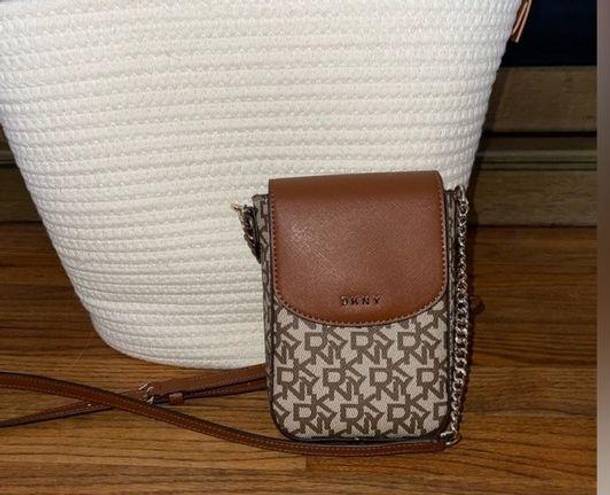 DKNY NEW  Flap Phone Purse & Wallet - Brown/Beige Signature Design