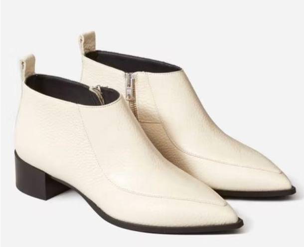 Everlane  the boss ankle bootie in bone color