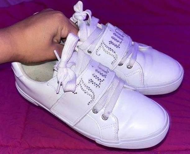 Juicy Couture Y2K white  rhinestone strap lace up sneakers