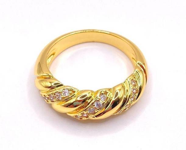 Twisted NWT Croissant Ring Chunky  Braided Rhinestones Dome Ring Signet Band Ring