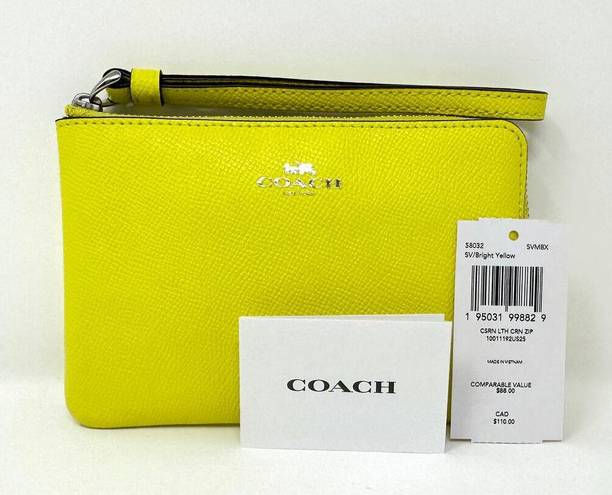 Coach  Corner Zip Wristlet in Bright Yellow Leather 58032