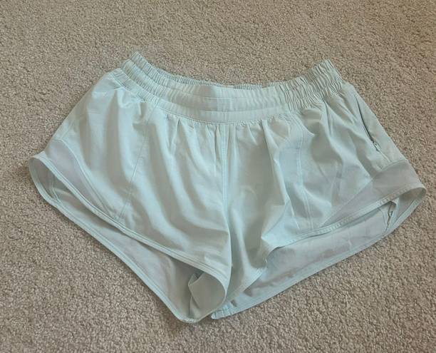 Lululemon Hotty Hot Short 2.5”