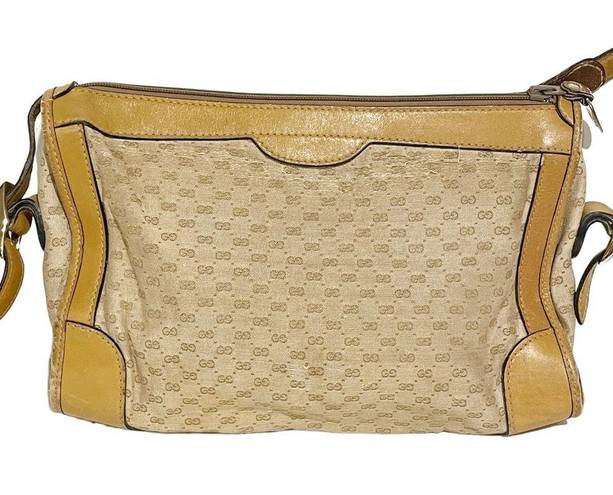 Gucci  Vintage GG Fabric Leather Trim Gold Hardware Shoulder Bag Pocketbook