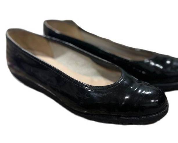 Salvatore Ferragamo vintage  black patent leather flats size 5.5