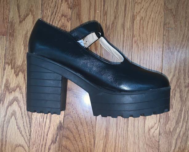 Faux Leather Mary Jane Black Platforms Size 6