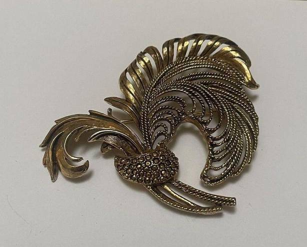 Oscar de la Renta Beautiful Vintage Signed Oscar Brooch Pin Gold Tone Feathers - 