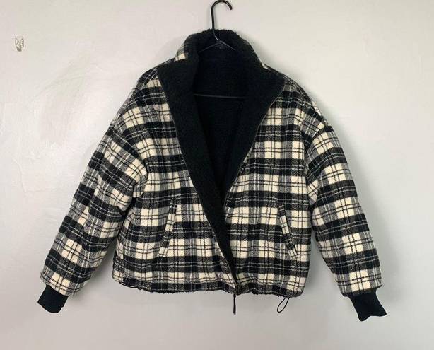 American Eagle Reversible Women’s Puffer Jacket Black Plaid Size Medium